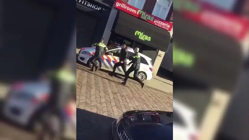 VIDEO: Un hombre se pelea con tres policías y los manda al hospital