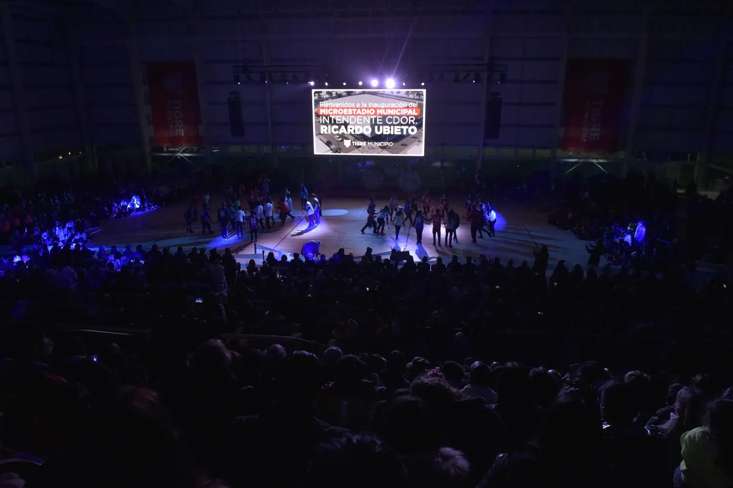 Julio Zamora inauguró el primer microestadio municipal de Tigre