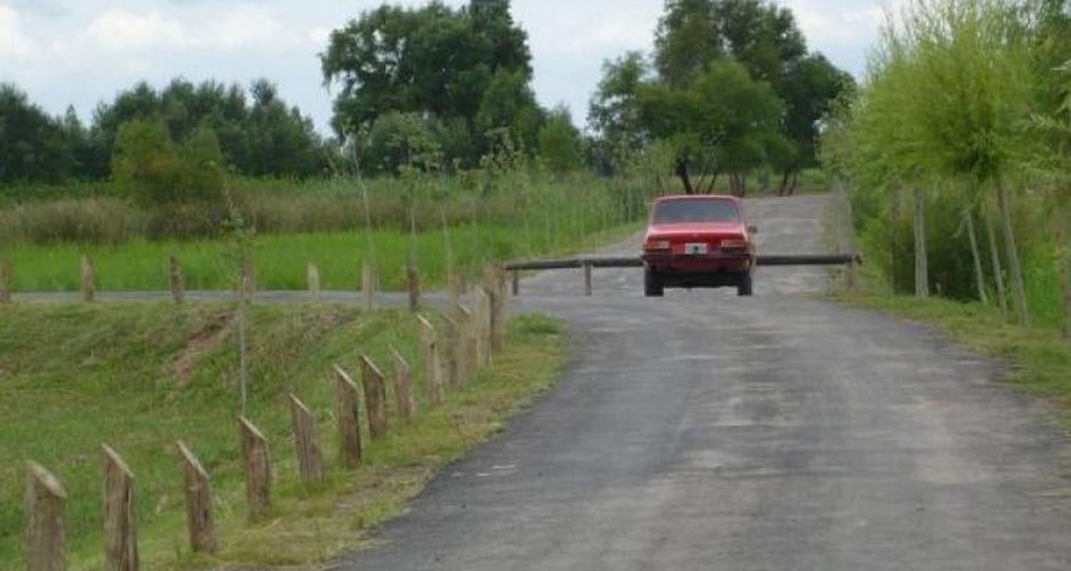 Ferraro y Adrover proponen transformar el “Pasillo Público” en Reserva Natural