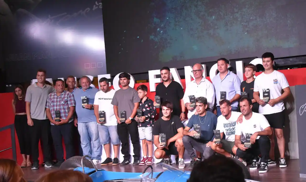 Los campeones zonales fueron distinguidos.