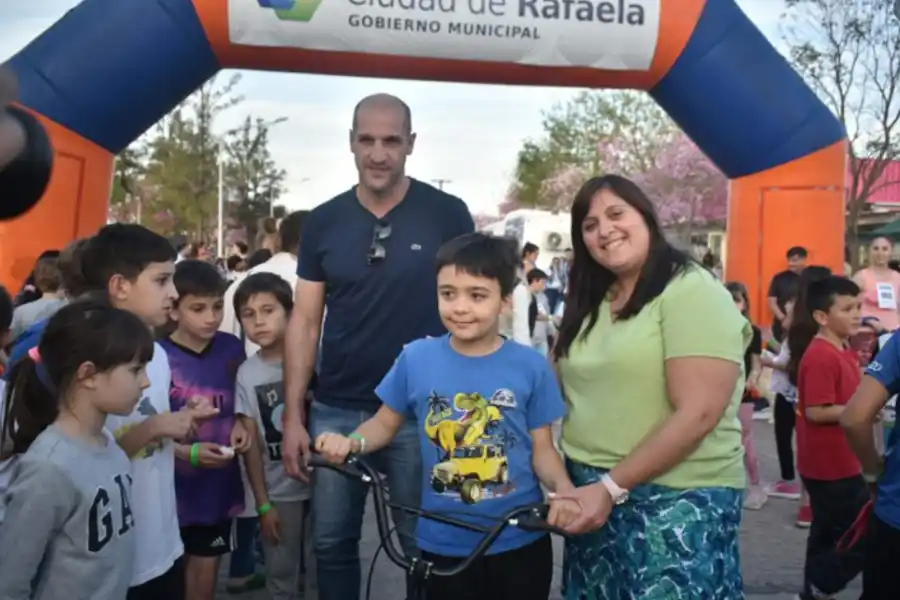 La tercera edición de Plaza Deportiva se llevó a cabo este sábado en Estanislao del Campo,