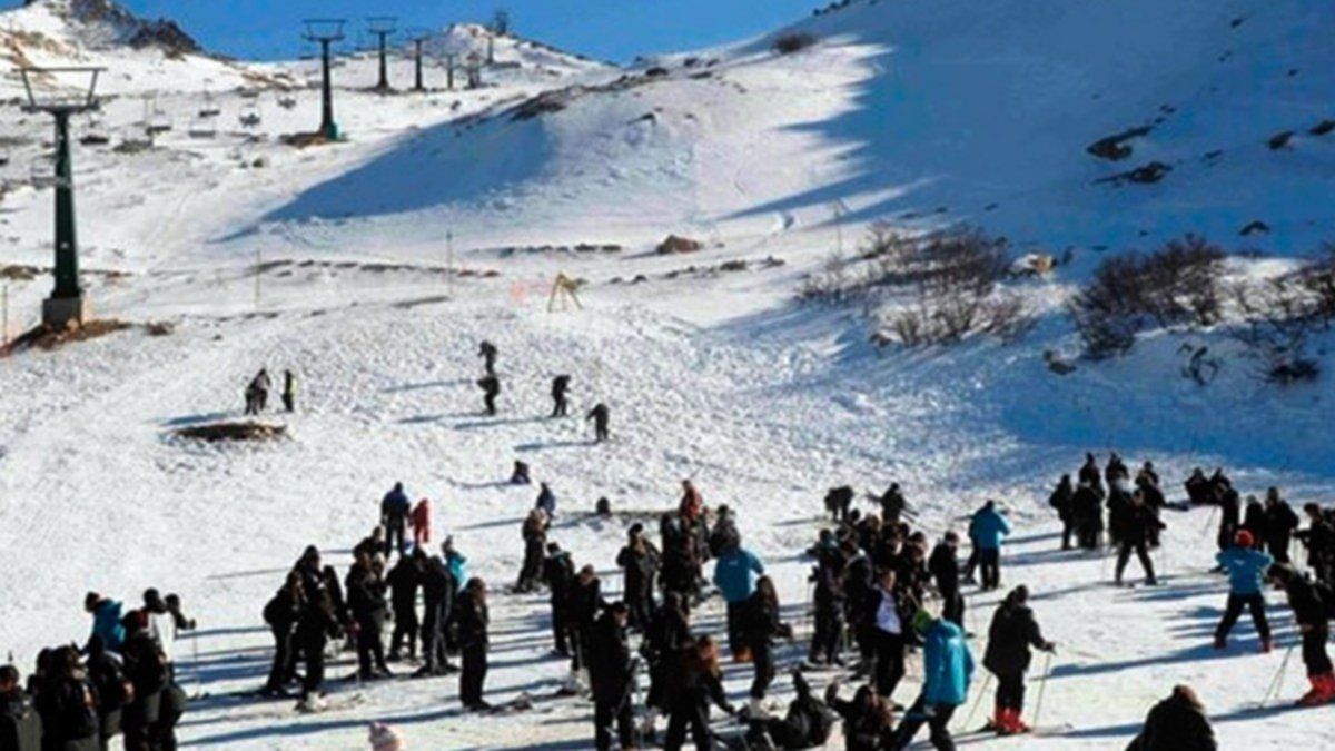 Bariloche anunció el regreso de los viajes de egresados para agosto