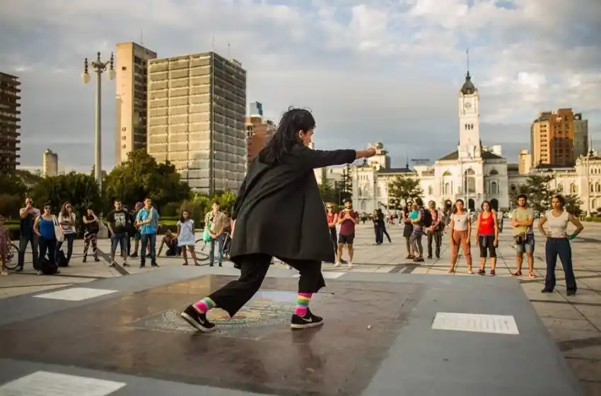 Nacion presentó becas para viajar al exterior con disciplinas artísticas