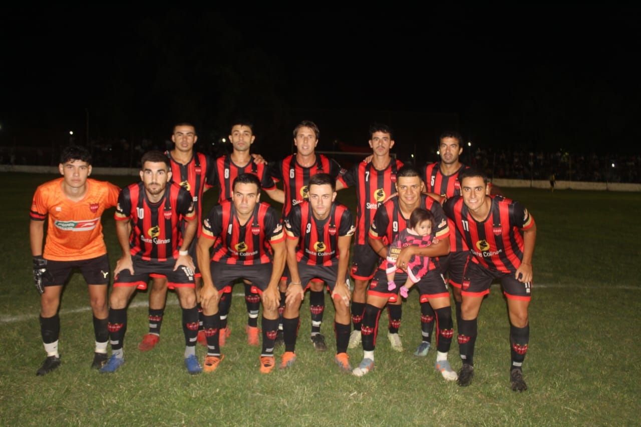 Tras ganarle ajustadamente por 3-2 a El Progreso, el equipo de Gualeguay Central enfrentará en semifinales a Quilmes. El equipo que dirige Alfredo "Bolita" Baez está haciendo un buen torneo y será un duro rival para los rojinegros.