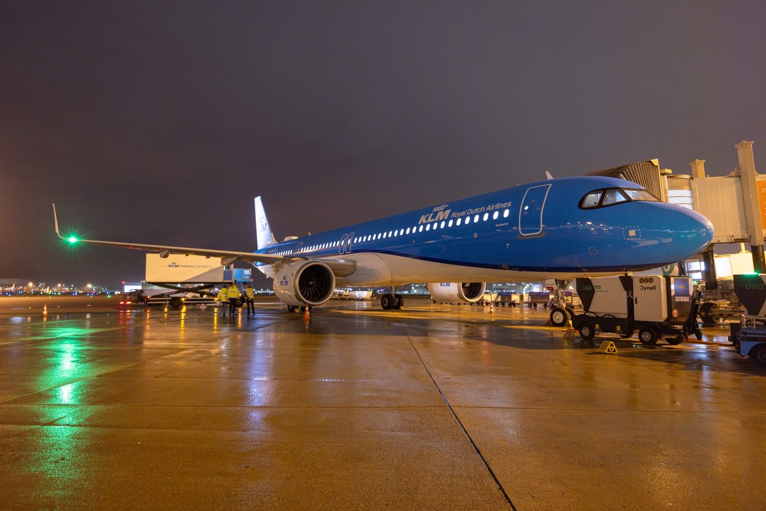 KLM commences first commercial service of its new Airbus A321neo