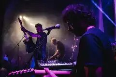 Toboganes a Marte, la banda que conquista el escenario con su música