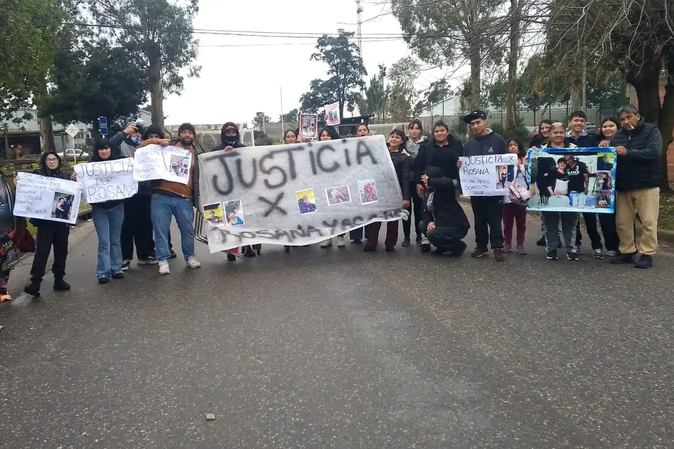 Familiares y allegados concurrieron cada jornada del juicio a Tribunales para hacer sentir su pedido de justicia.