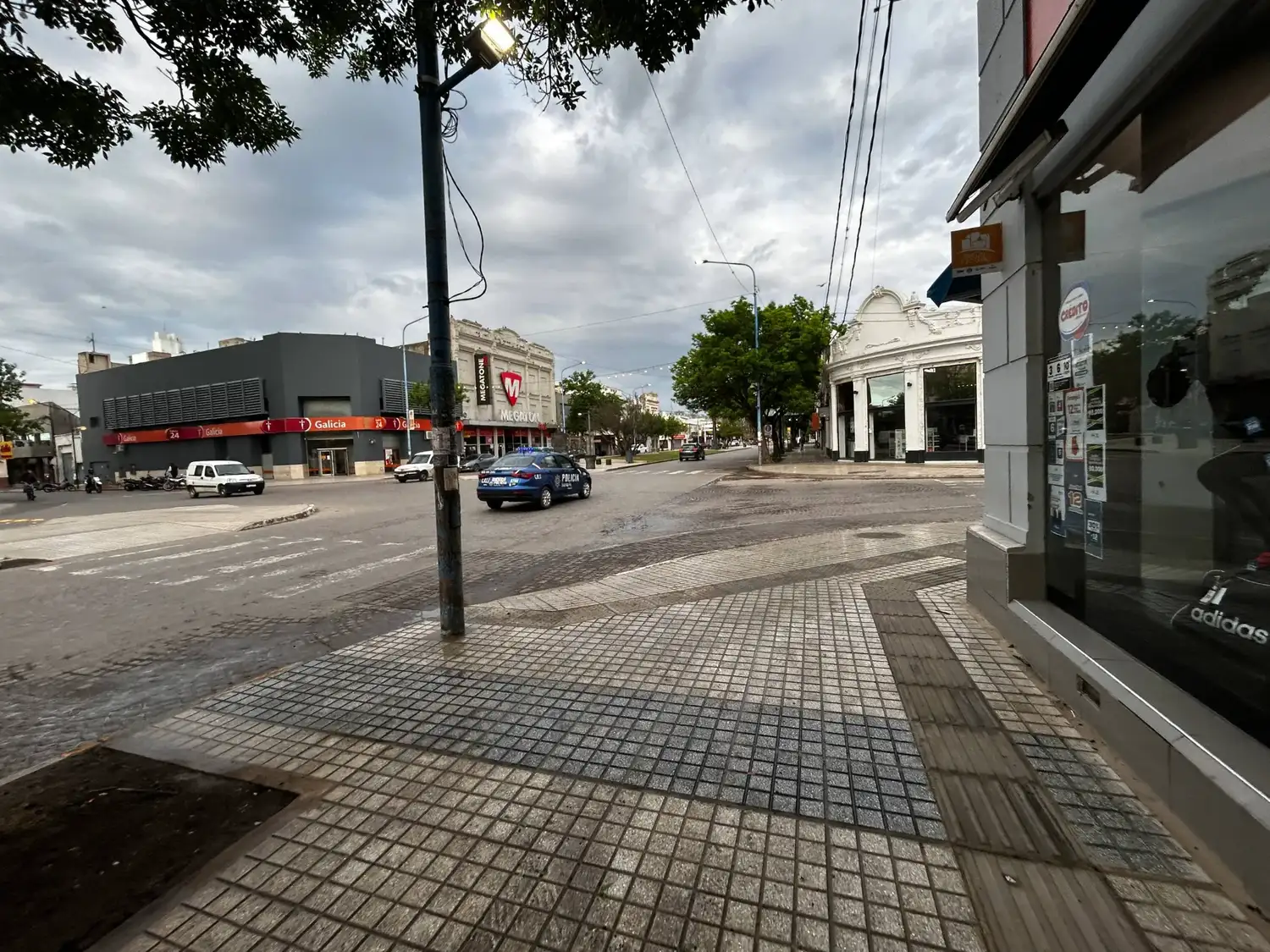 Finalizaron las obras de las veredas del bulevar Santa Fe: así quedó el centro de Rafaela - 6