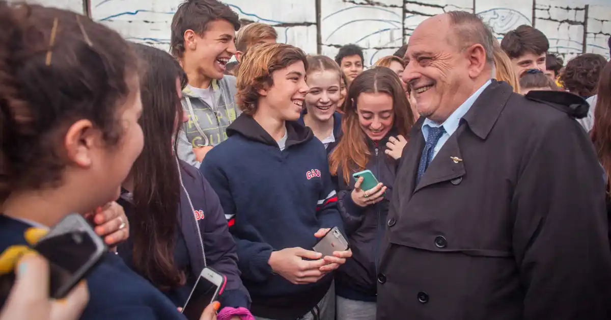 Comenzó a pintarse el mural de la Escollera Sur