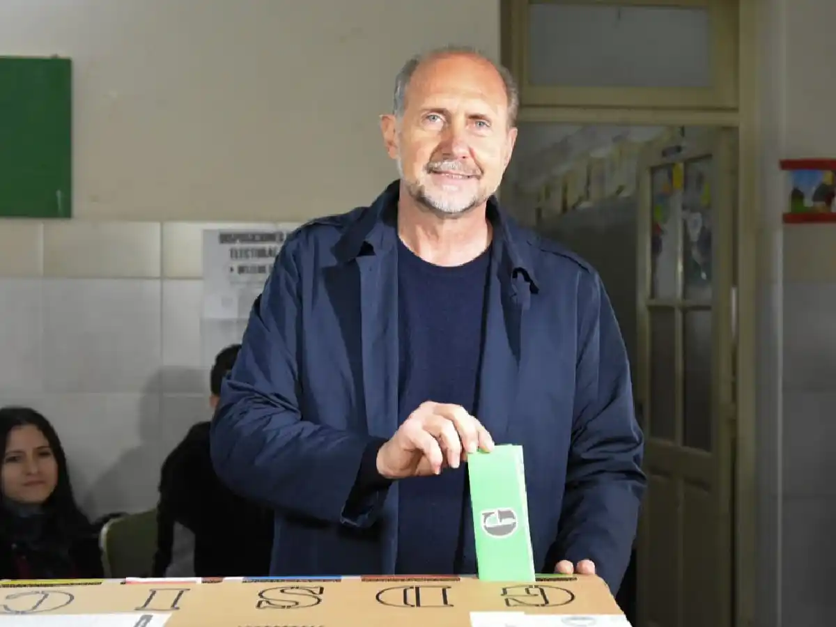 Perotti le gana a Bonfatti y le devuelve al PJ la provincia de Santa Fe