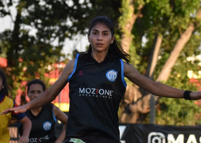 Fútbol de luto: Murió una jugadora de Argentino de Merlo en un vuelco en ruta 9 a la altura de Baradero