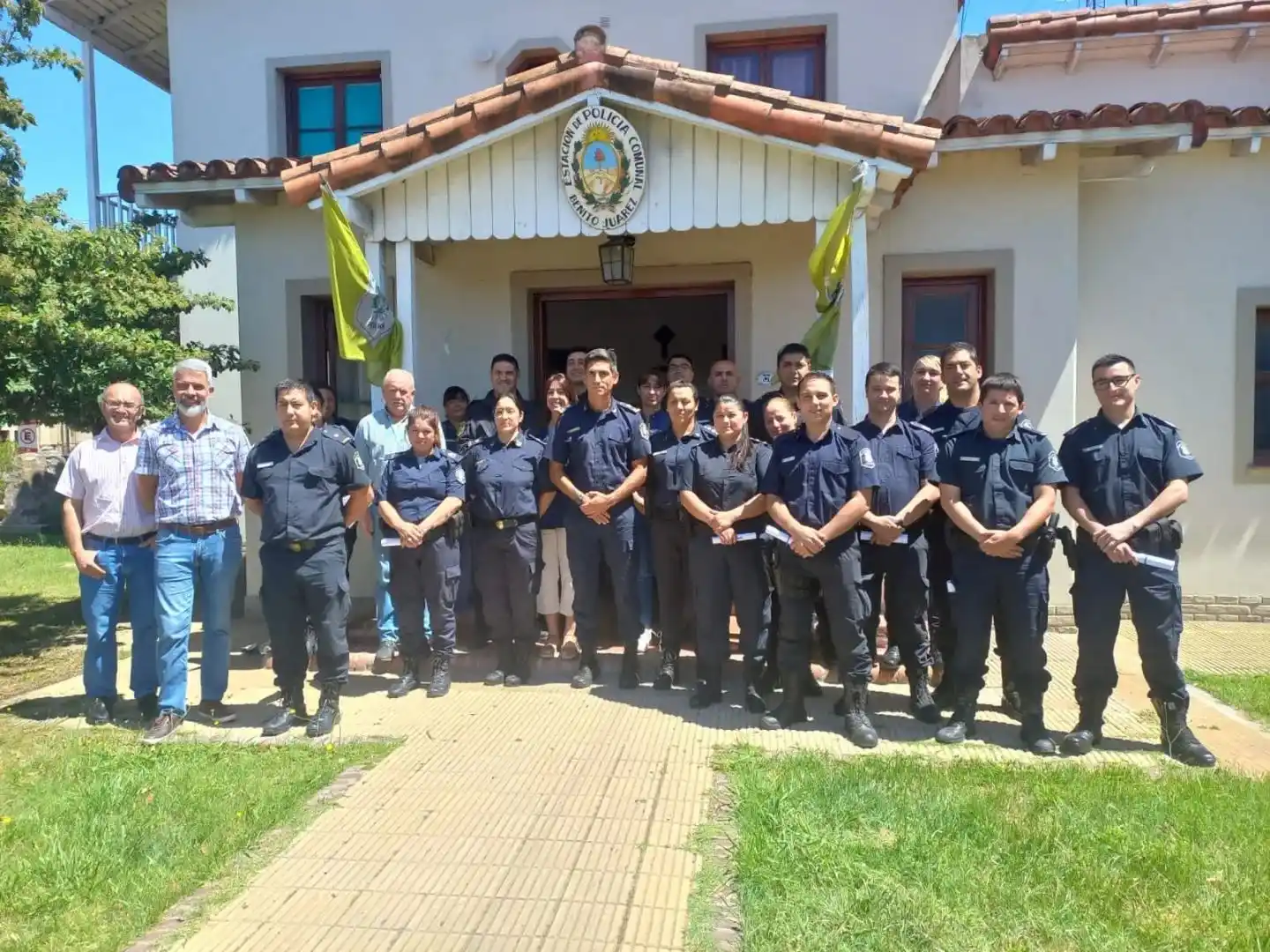 Reconocimiento a efectivos policiales