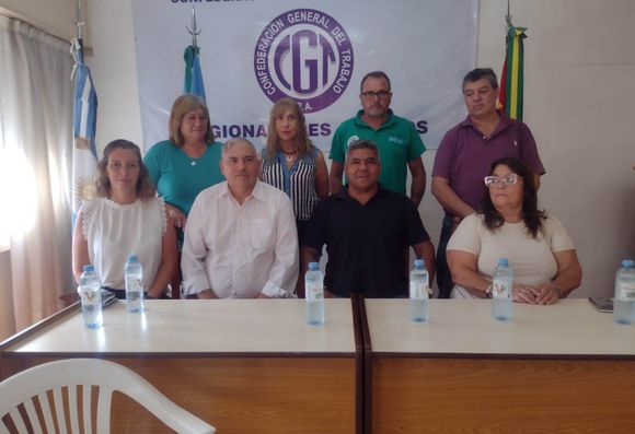 Respaldo de la CGT y la CTA al gobernador Kicillof