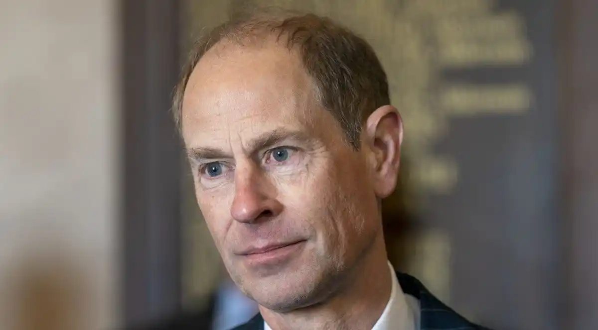 El príncipe Eduardo hereda el título de Duque de Edimburgo de su padre