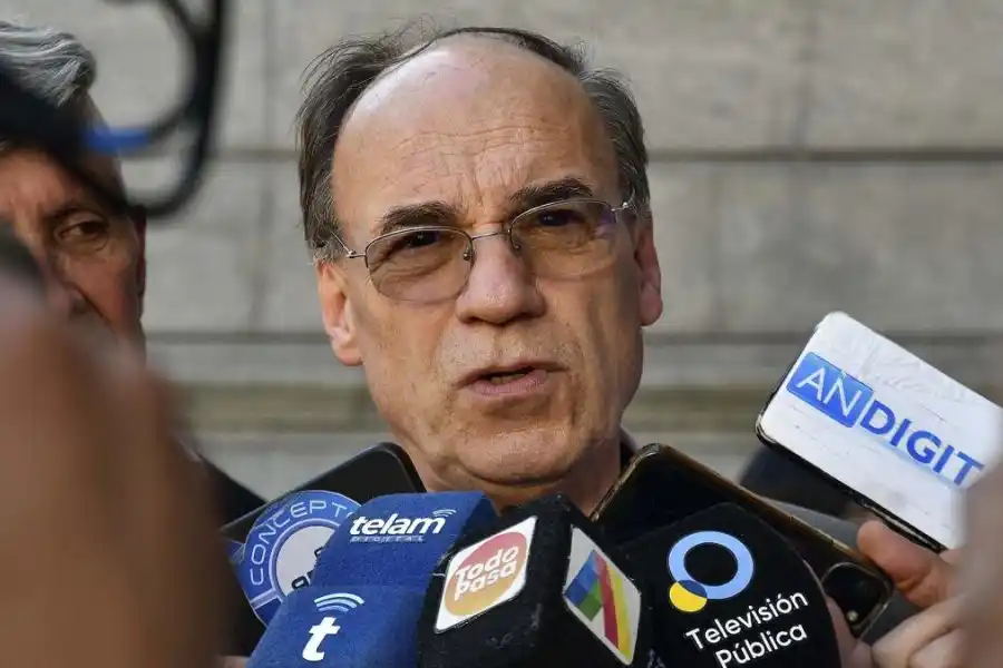 El radicalismo le pide a Milei que se retracte ante la Asamblea Legislativa