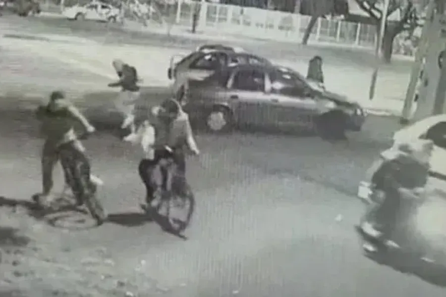 Un presunto miembro de Los Monos ingresó baleado a un hospital y fue detenido