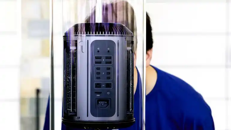 Ya se puede comprar la computadora futurista de Apple