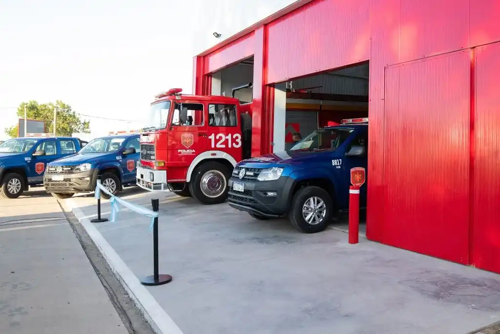 Inscriben postulantes para el ingreso de 100 bomberos zapadores en Santa Fe