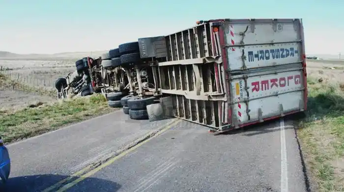 Corte en Ruta 51 a la atura de Coronel Pringles