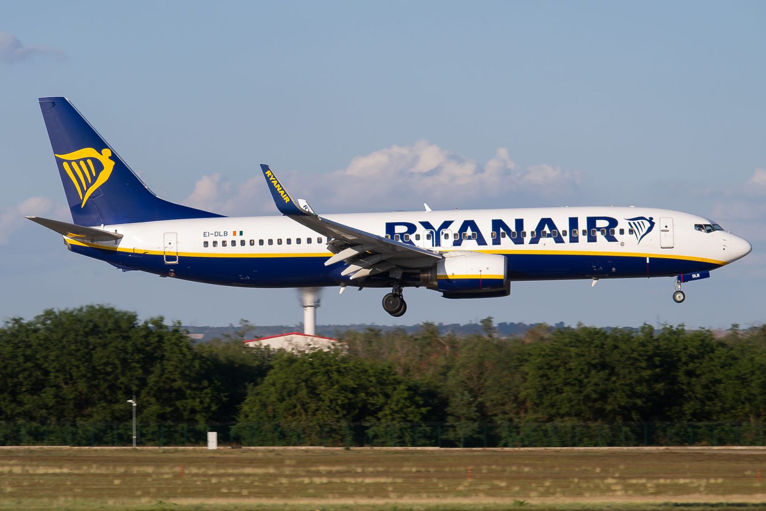 Ryanair – Boeing 737-800 – EI-DLB – Budapest Ferenc Liszt Airport (BUD), Hungary
