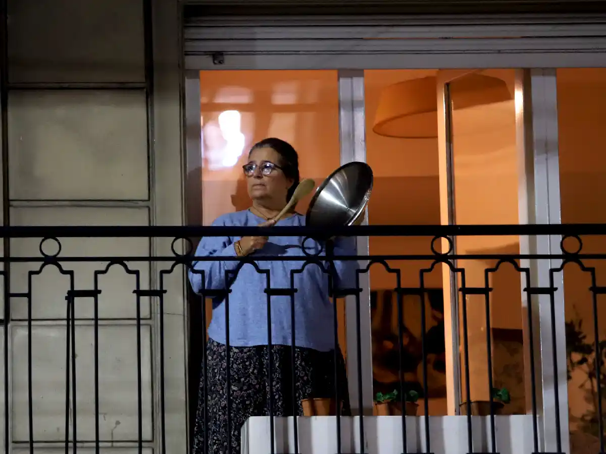 Cacerolazos en distintos barrios de Capital Federal tras el anuncio del Gobierno