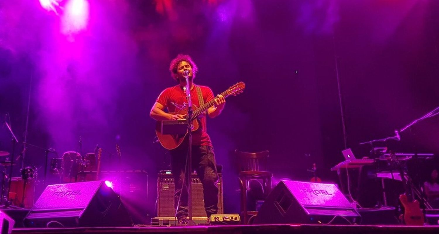 Hoy comienza la Fiesta del Pescado y el Vino con Raly Barrionuevo
