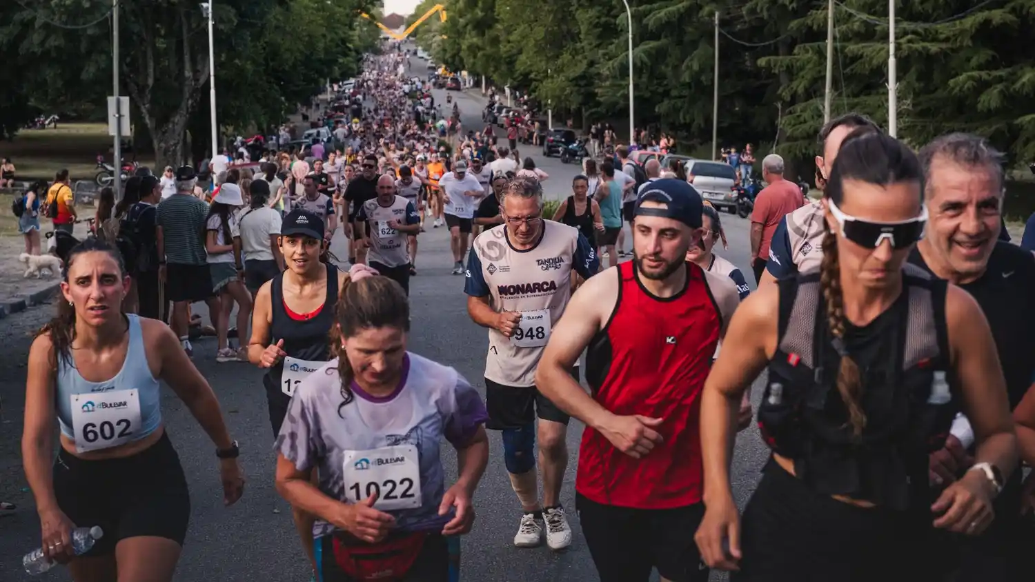 FOTOS LOCOS POR LAS FOTOS Tandilia cumplió su 52da. edición.