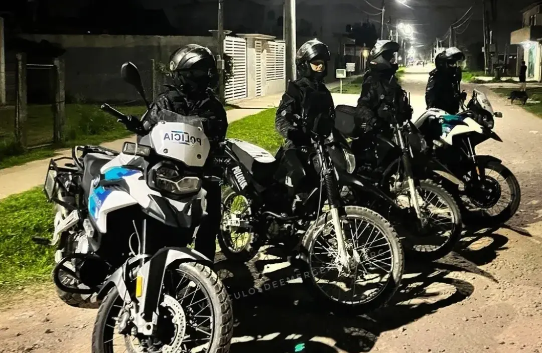 Armado y en una moto robada: Aprehendieron en Escobar al segundo autor del robo en la avenida 91