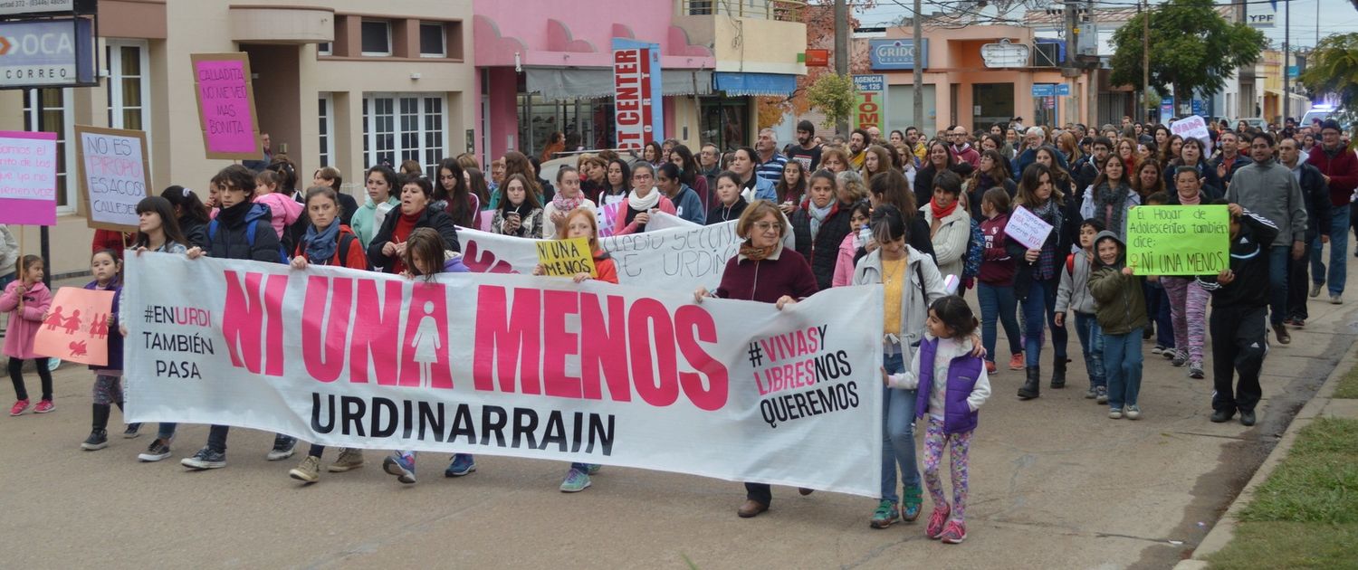 Urdinarrain marchó en contra de la violencia de género