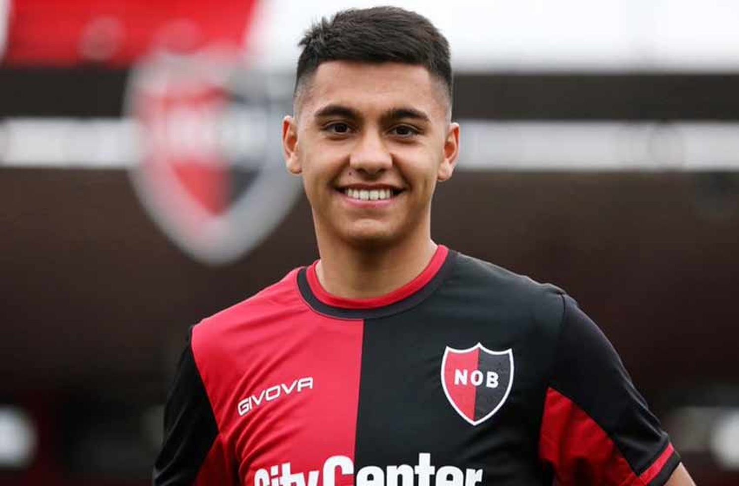 Cuarto refuerzo en el Parque: Newells anunció la llegada del juvenil de River Esteban Fernández