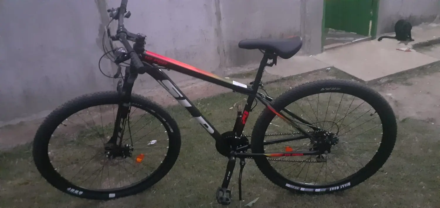 Indignación por el robo de una bicicleta a metros de la Comisaría 13: “Ni trabajar se puede”