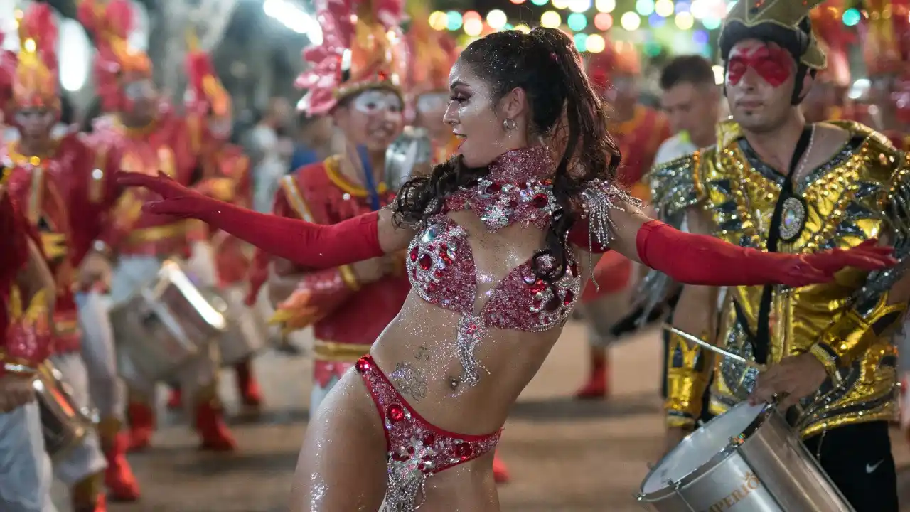 Carnavales con sello bonaerense: música y colores por toda la provincia