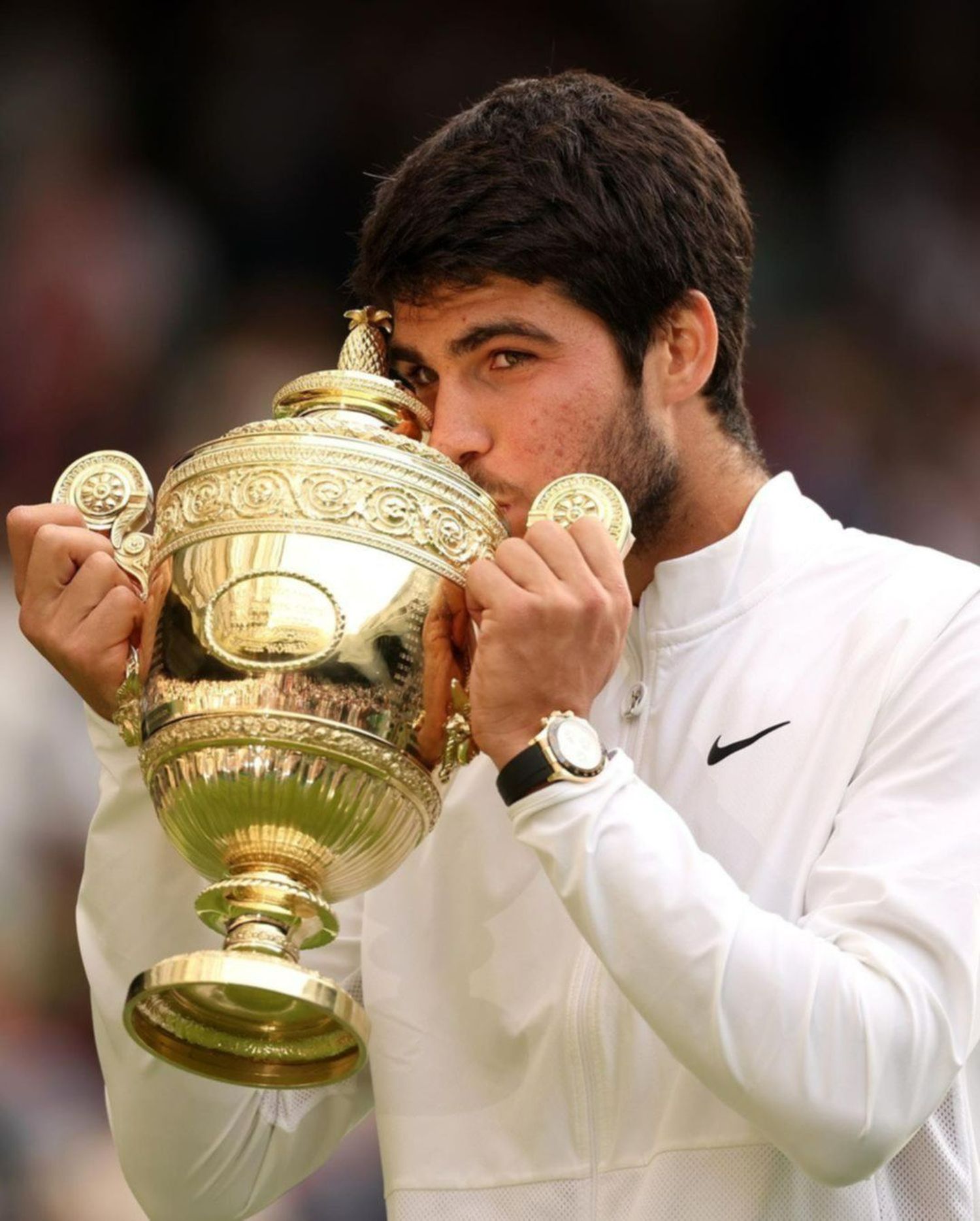 Carlos Alcaraz apunta a Wimbledon: ¡Objetivo césped en la gira previa a los Juegos Olímpicos 2024!