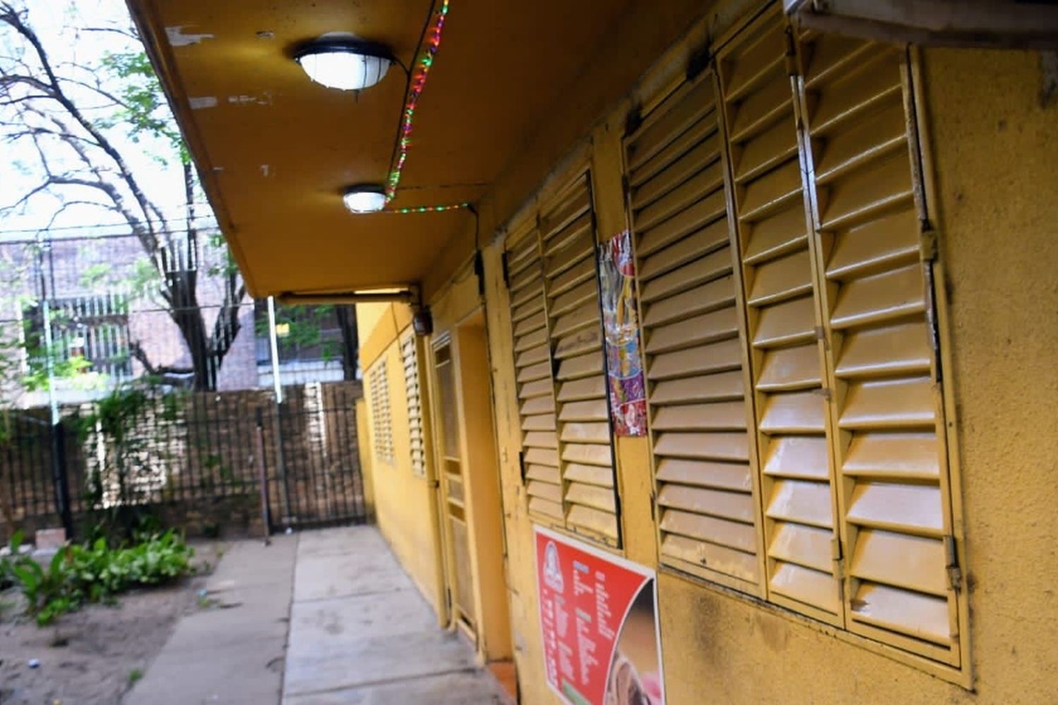 Balearon a un kiosquero en zona oeste y se encuentra grave en el Heca