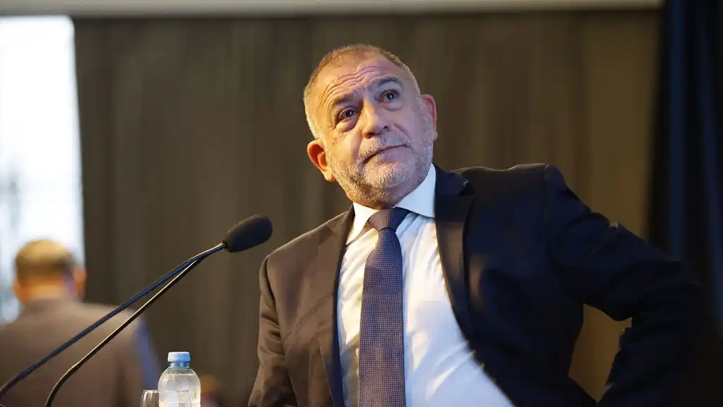 Luis Juez se sumó a La Libertad Avanza