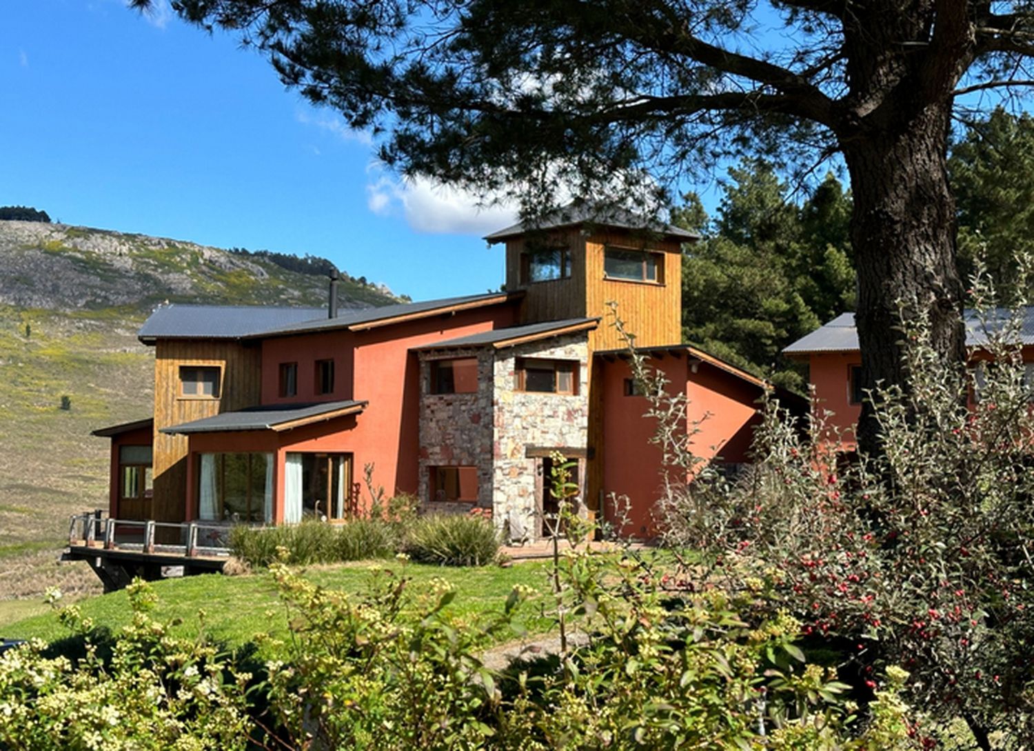 Inmobiliaria Gorostidi y una gran producción audiovisual para revelar detalles de una exclusiva propiedad