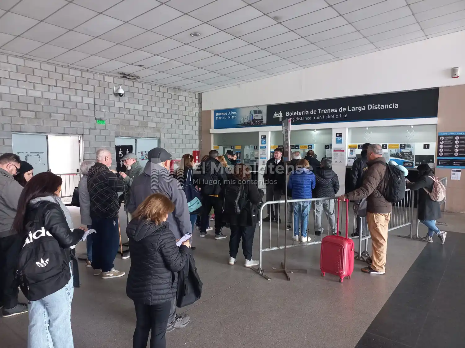 Las boleterías de los trenes estuvieron colmadas