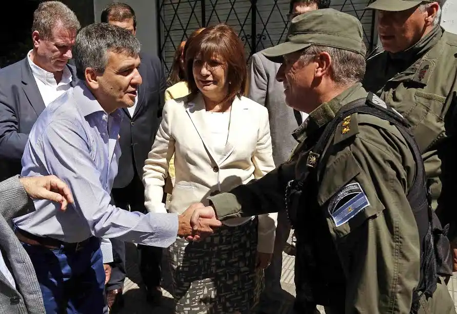 Bullrich y Ritondo presentaron a las fuerzas federales en Hurlingham