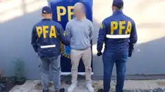 Detuvieron a la pareja que envió correos intimidatorios a la web de la AMIA