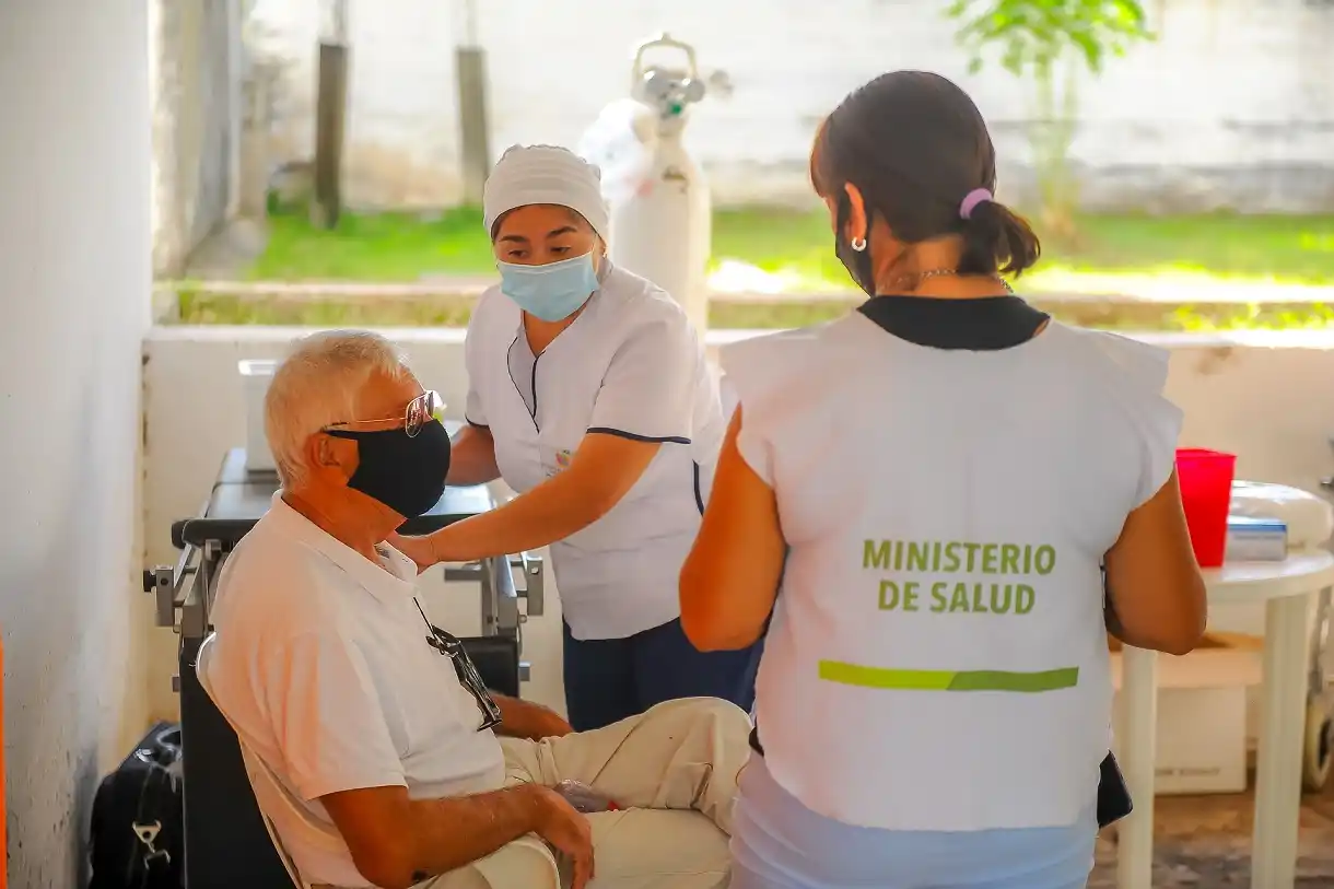 Se aplicaron casi 15 mil dosis de vacunas contra el Covid 19 en la última semana