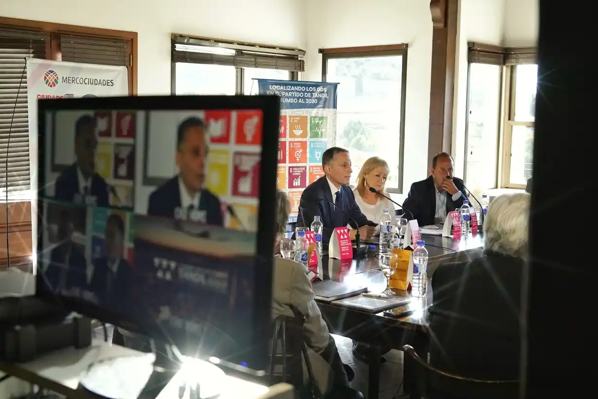 Intendente Gray participó de la primera reunión 2022 del Consejo de Mercociudades