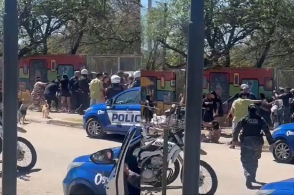 Batalla campal entre padres y alumnos
