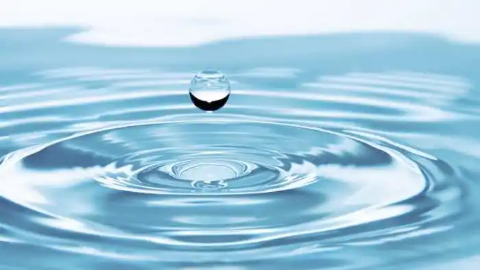 Hallan pruebas de que el agua consiste  en dos tipos de líquidos