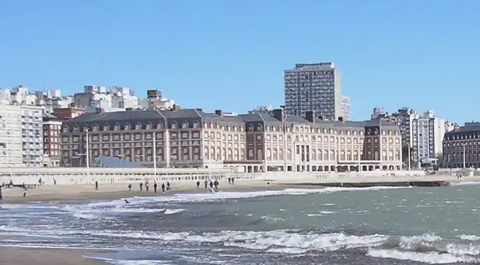 El Ministerio de Turismo alquilará un inmueble en Mar del Plata por dos años