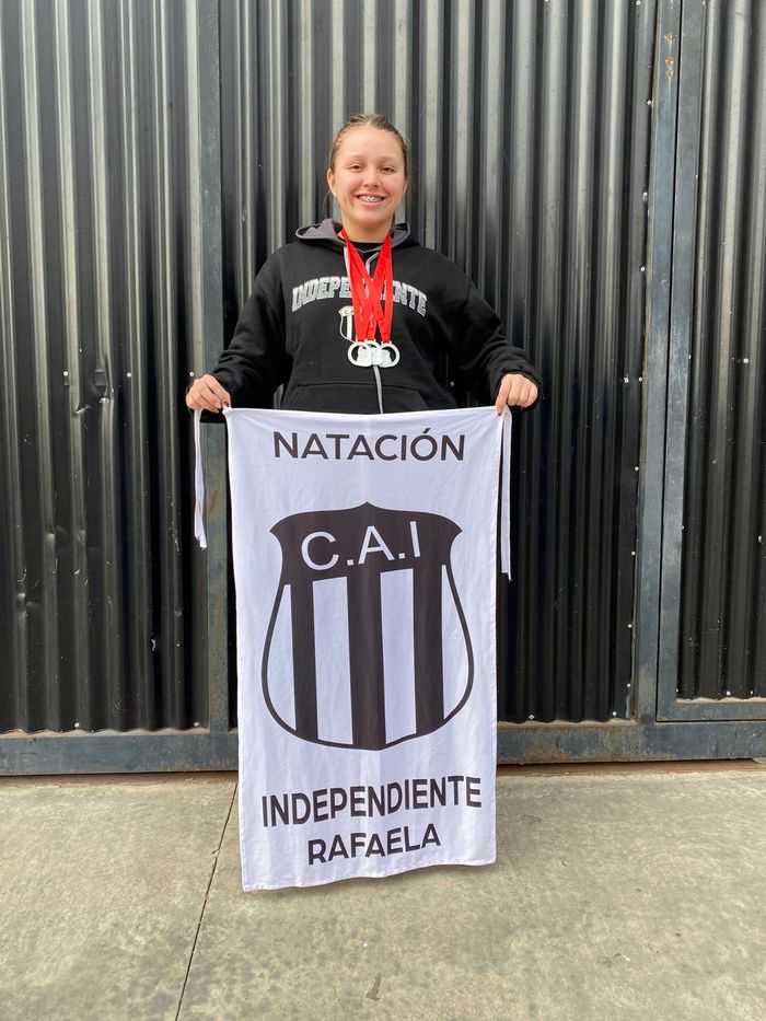 Morena Lopez - Nadadora | Participará de la Maratón Santa Fe-Coronda de Aficionados