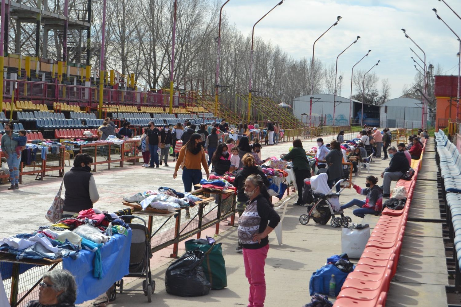 Se realizó la feria municipal en el Corsodromo