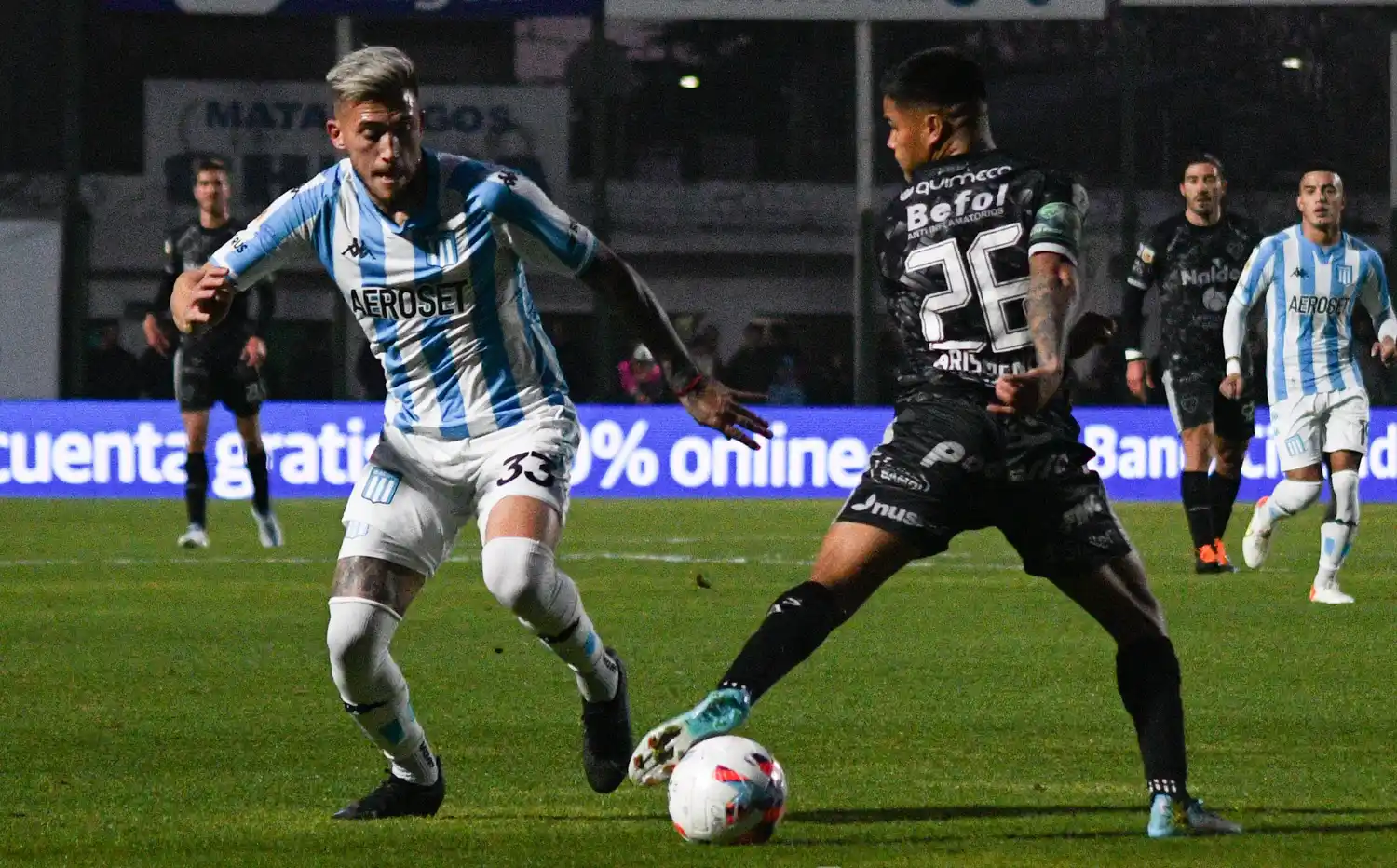 Racing no pudo imponer su favoritismo en Junín