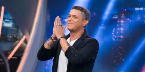 La ex le congela las cuentas a Alejandro Sanz