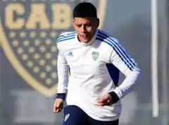 Almirón probó un equipo con el regreso de Rojo y Fabra