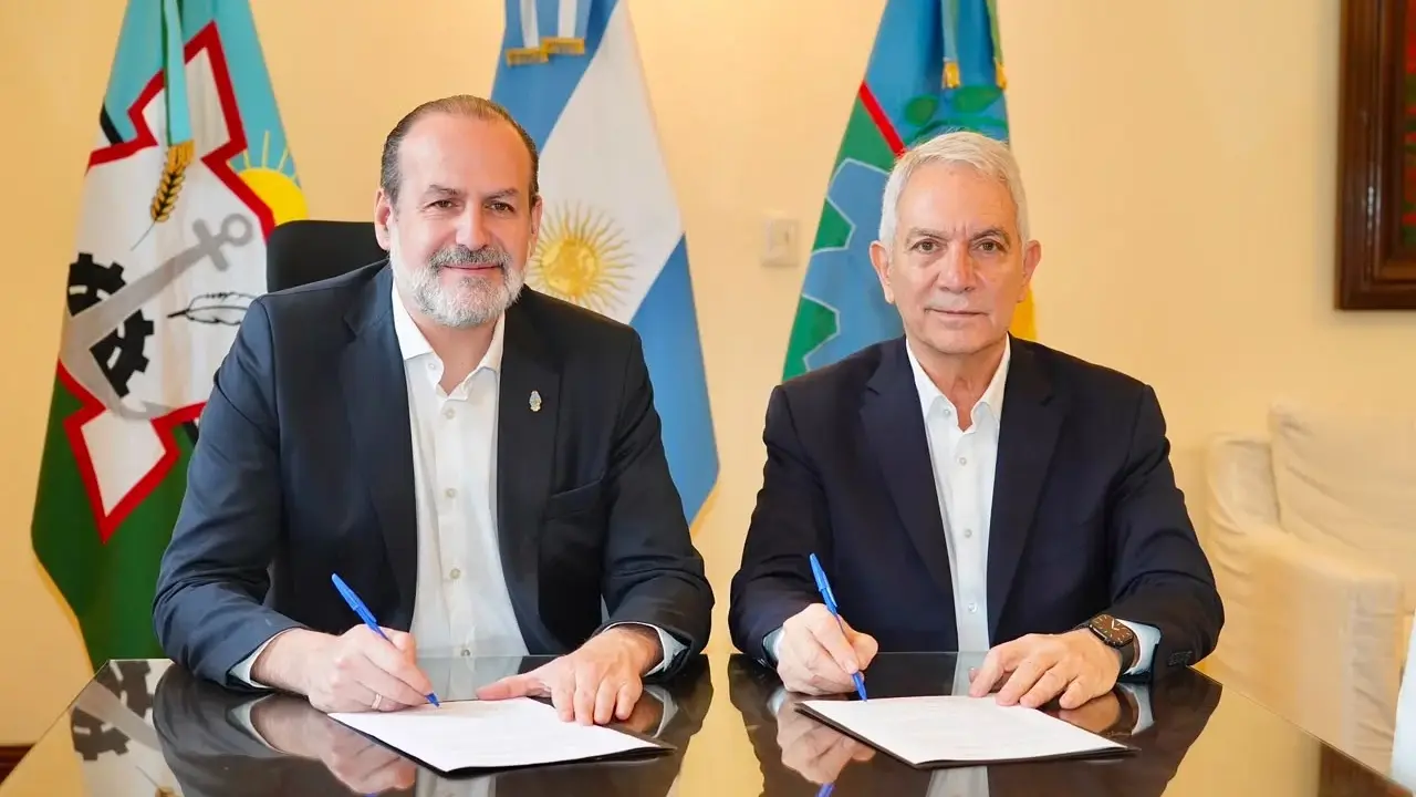 Federico Susbielles junto a Julio Alak